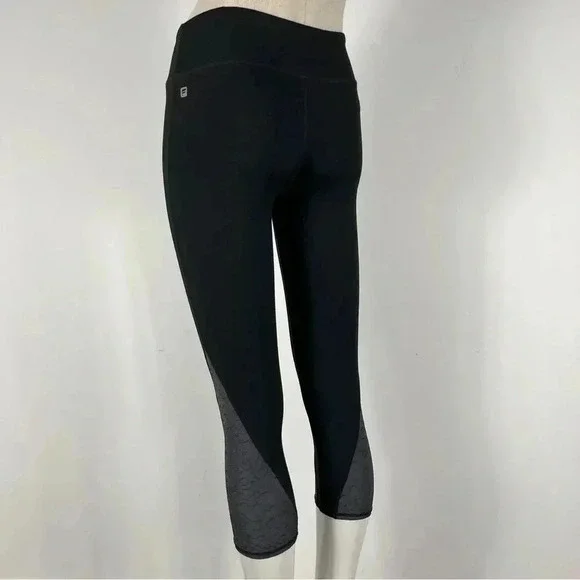 Fabletics cropped  pants - Picture 4 of 11
